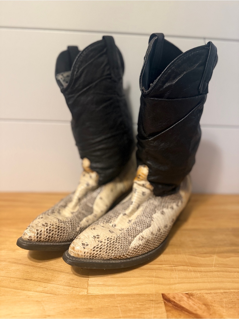 Vintage Great Western Boot Co Snakeskin Slouch Cowboy Boots Black Leather Sz 9.5